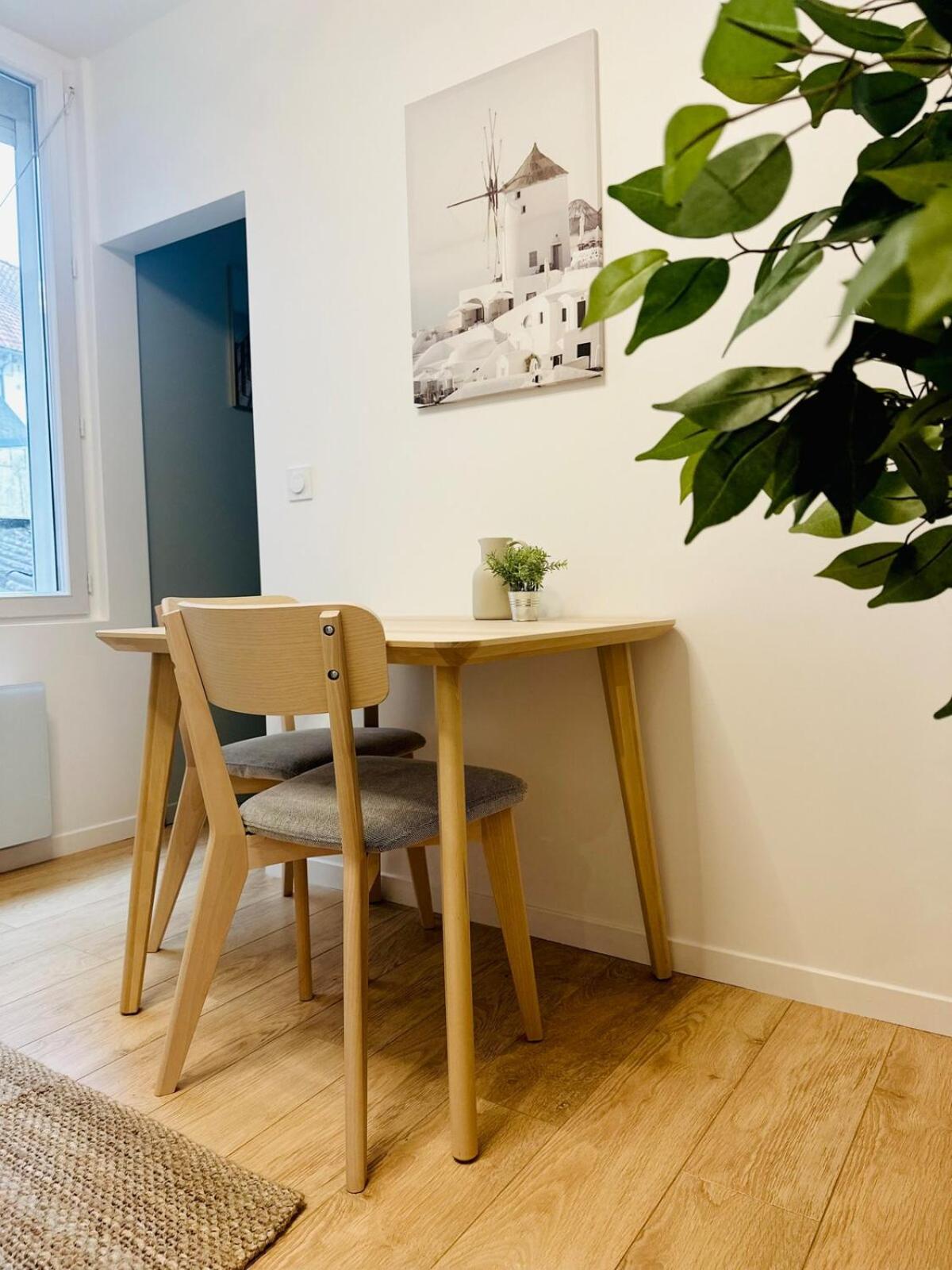 Un Appartement En Centre Ville , A 2 Pas Du Chateau De Villers Cotterets エクステリア 写真